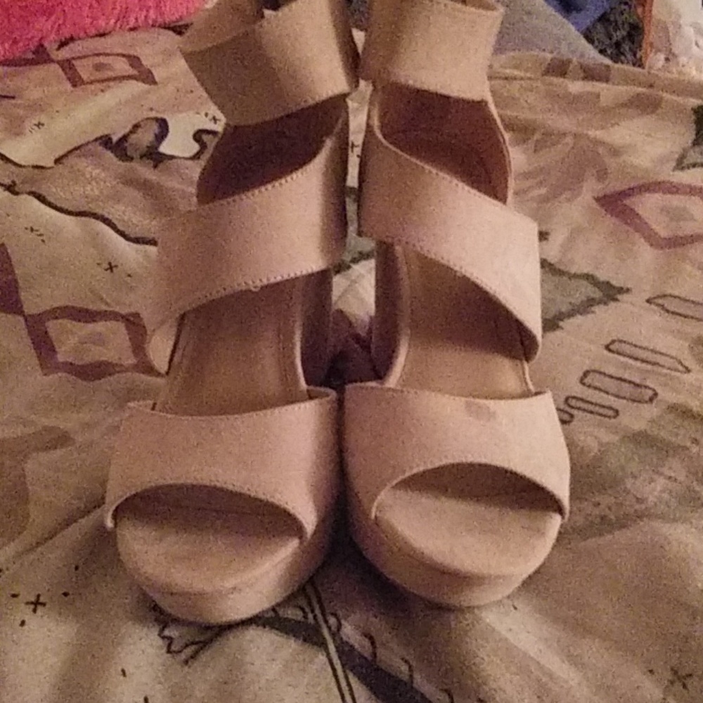 High heels with a solid heel